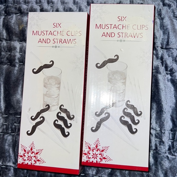 Bed, Bath & Beyond Party Supplies Nib 2 Plastic Straws With Black Plastic Mustache Clips